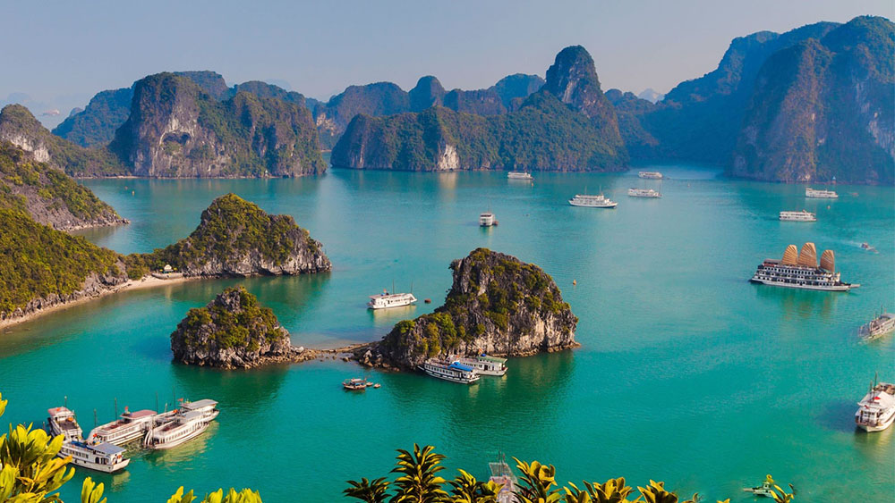 1 month vietnam itinerary - halong bay from above